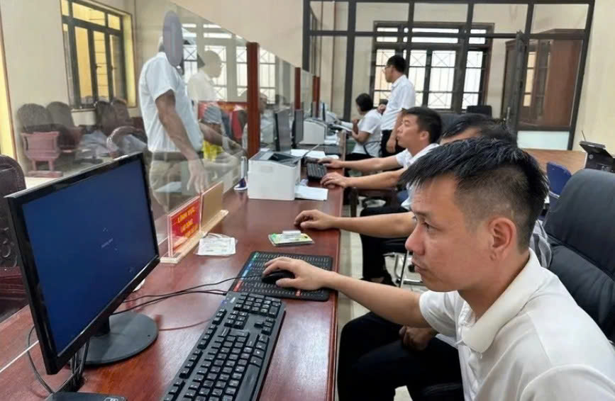 chinh quyen 2 cap 1