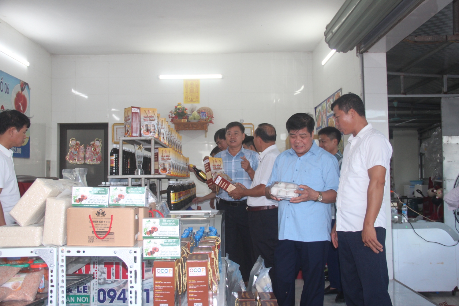 den nay toan tinh co 606 san pham ocop xep hang 3 sao 4 sao