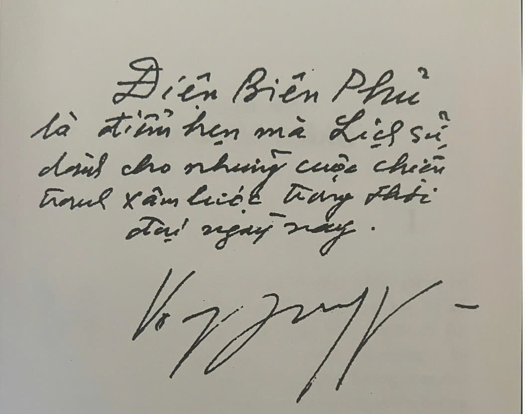 dai tuong hoi uc