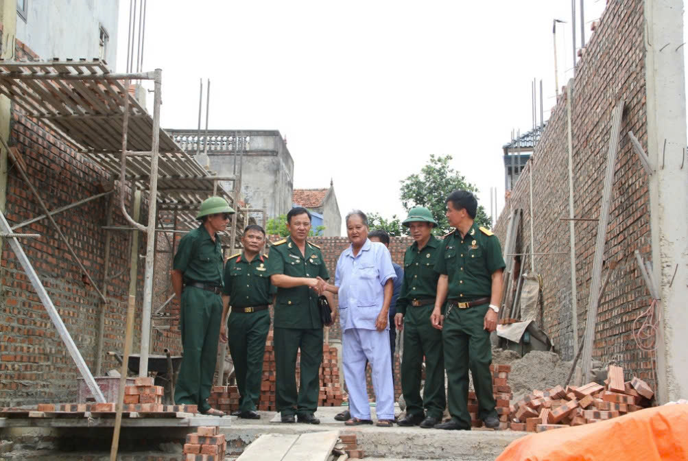 hoi doanh nghiep doanh nhan cuu chien binh tinh hung yen ho tro xay dung nha tinh nghia cho gia dinh cuu chien binh tran van ne thon ngoc nha thuong xa khoai chau